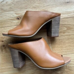 Bella Vita open toe mules